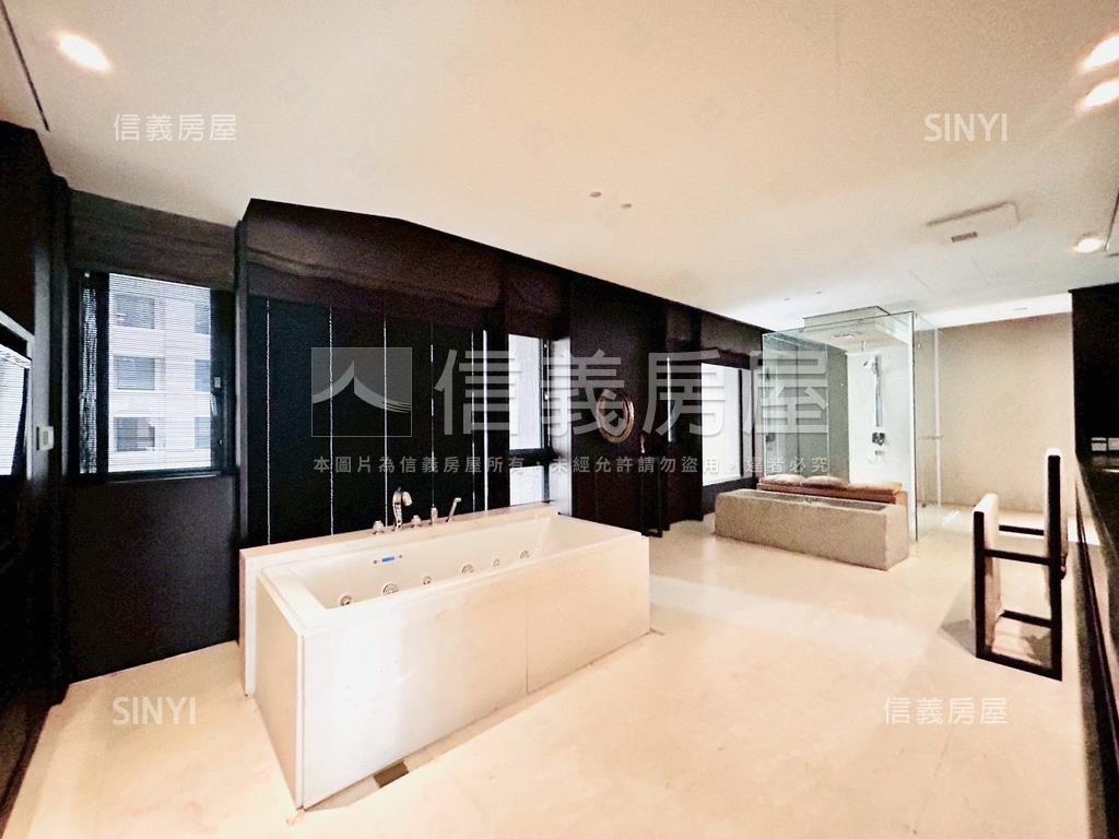 寶輝一品美妝合併戶六車位房屋室內格局與周邊環境