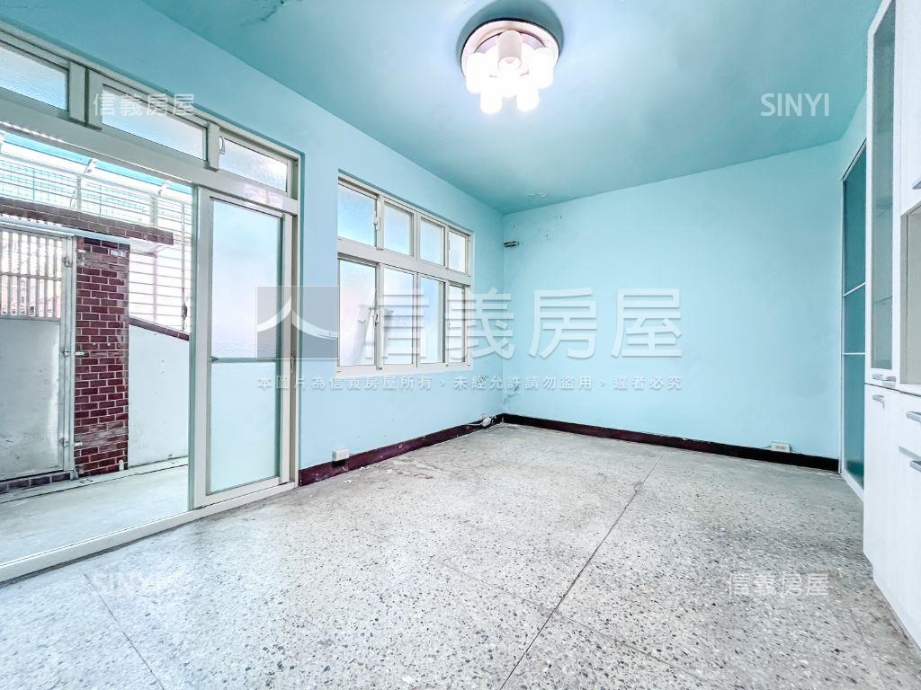嘉豐社區．市區平地透天厝房屋室內格局與周邊環境