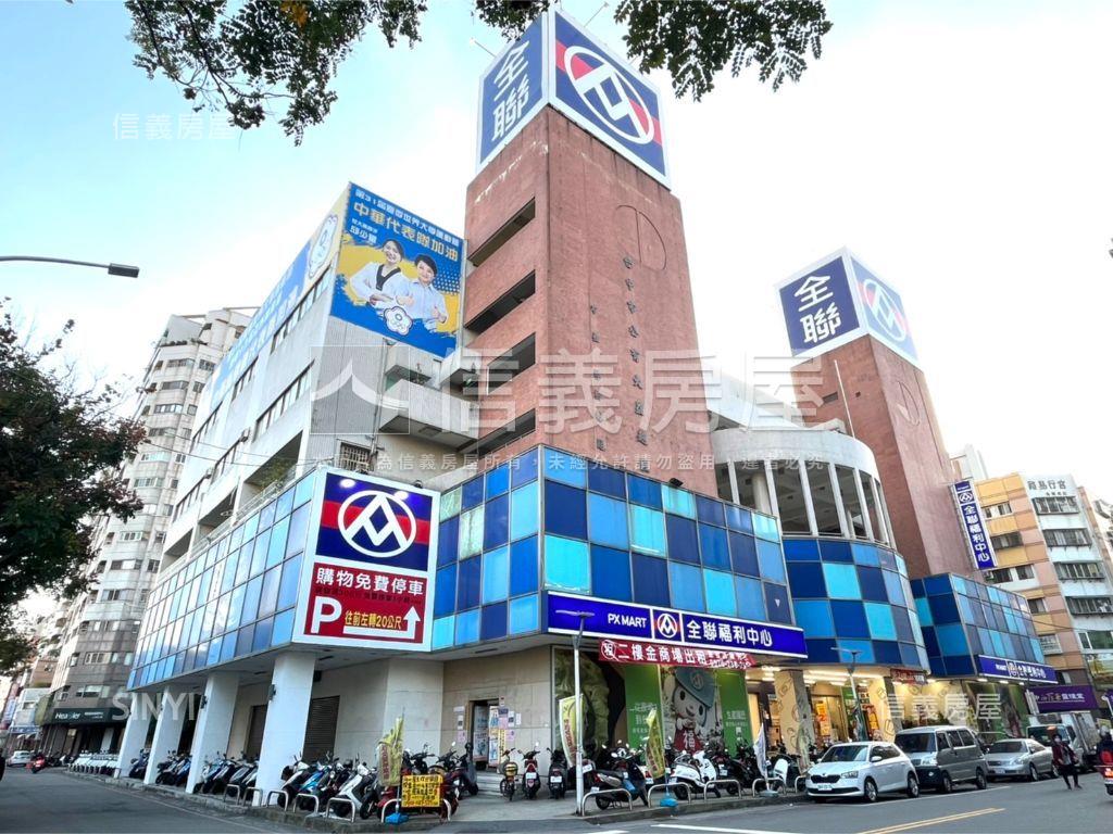 強！精誠路大面寬角店房屋室內格局與周邊環境