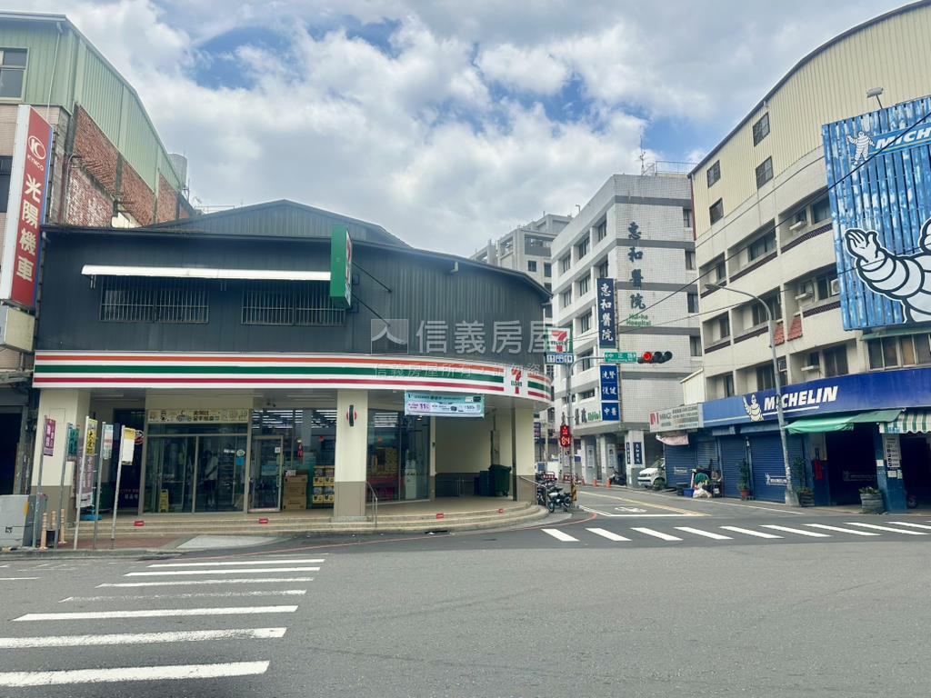 草屯大地坪臨路透天金店面房屋室內格局與周邊環境