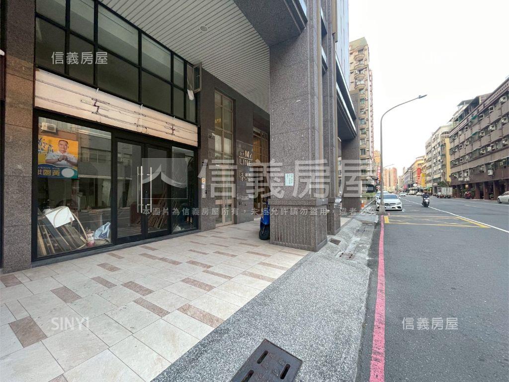 超商旁面寬４米６霸氣店面房屋室內格局與周邊環境