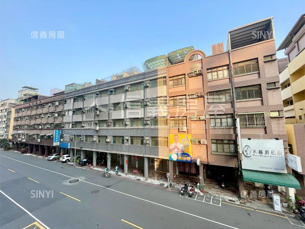 超商旁面寬４米６霸氣店面房屋室內格局與周邊環境