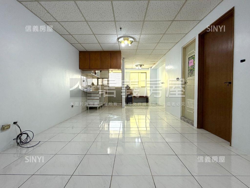 永大夜市旁低總價兩房房屋室內格局與周邊環境