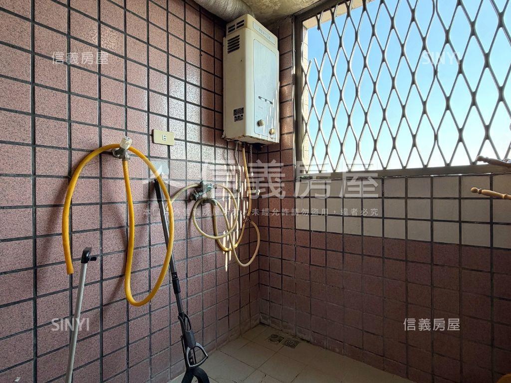 永大夜市旁低總價兩房房屋室內格局與周邊環境