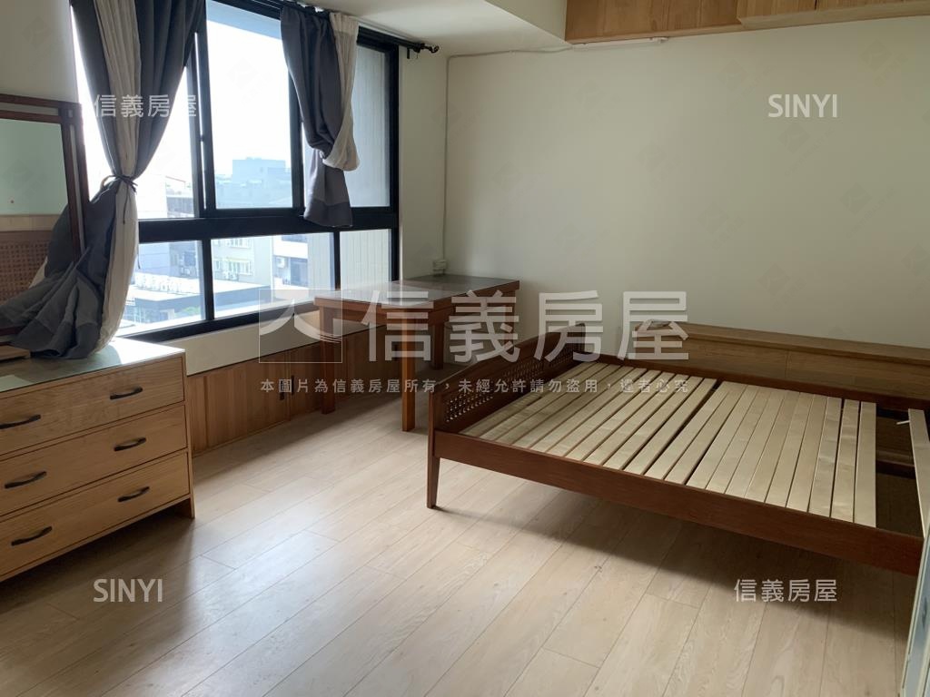 新案～龍舜東方三房雙平車房屋室內格局與周邊環境