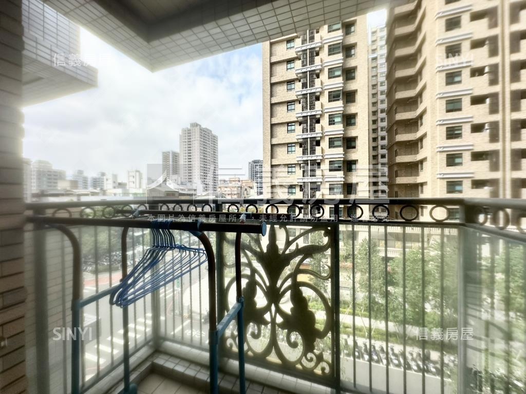 雲品三房平車這間好香房屋室內格局與周邊環境