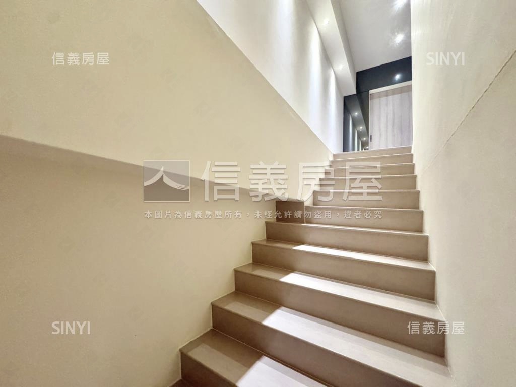 金馬路百萬級裝潢邊間樓店房屋室內格局與周邊環境