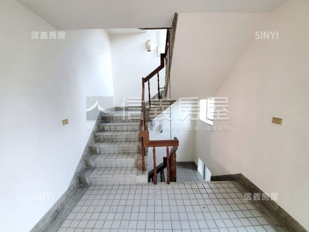 豐原氣派美辦華銀大樓房屋室內格局與周邊環境