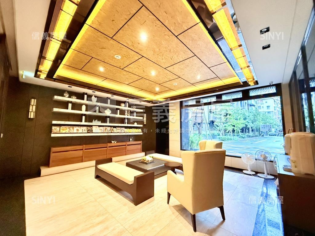 幸福路上【微風館】小資美房屋室內格局與周邊環境