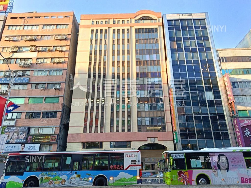 正南京東路第一排辦公房屋室內格局與周邊環境