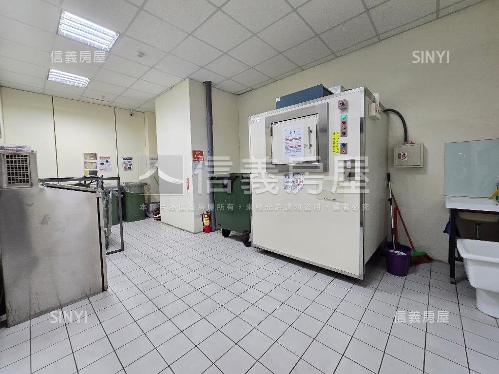 鴻承知青二房車位房屋室內格局與周邊環境