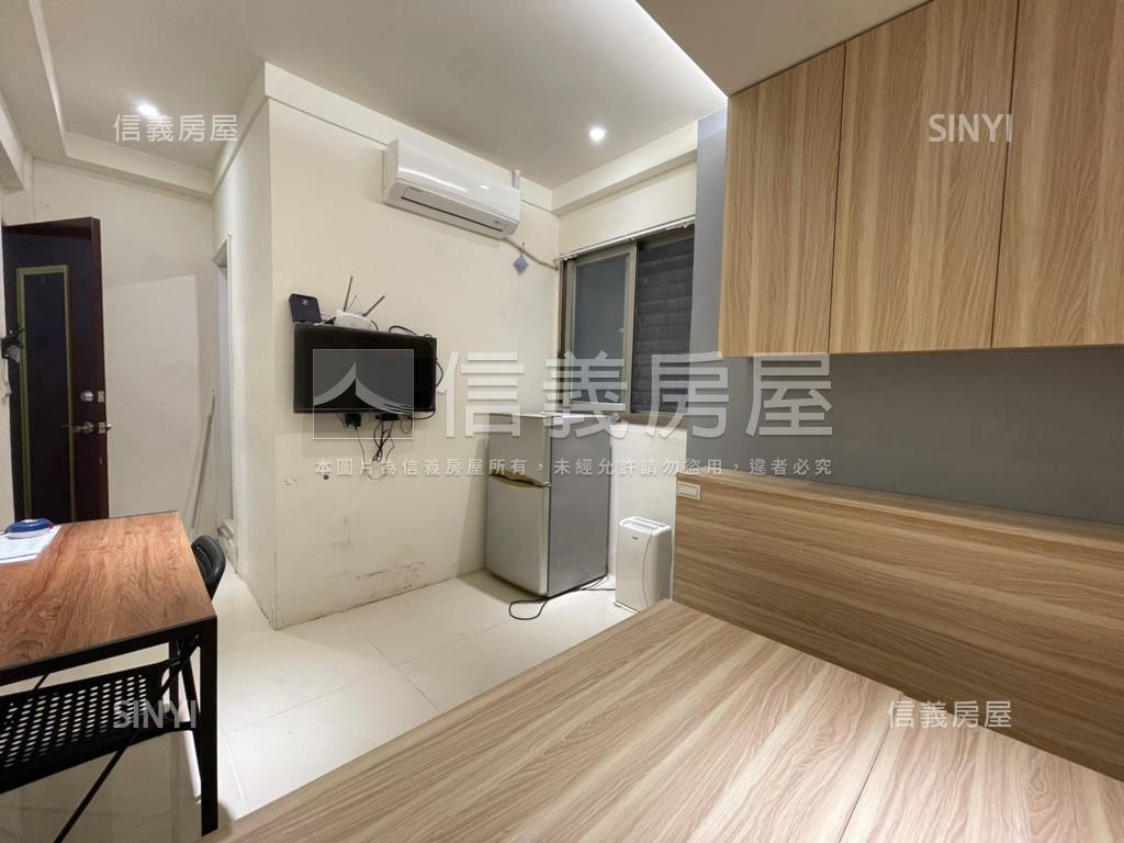 大降價！整棟透套近一中房屋室內格局與周邊環境