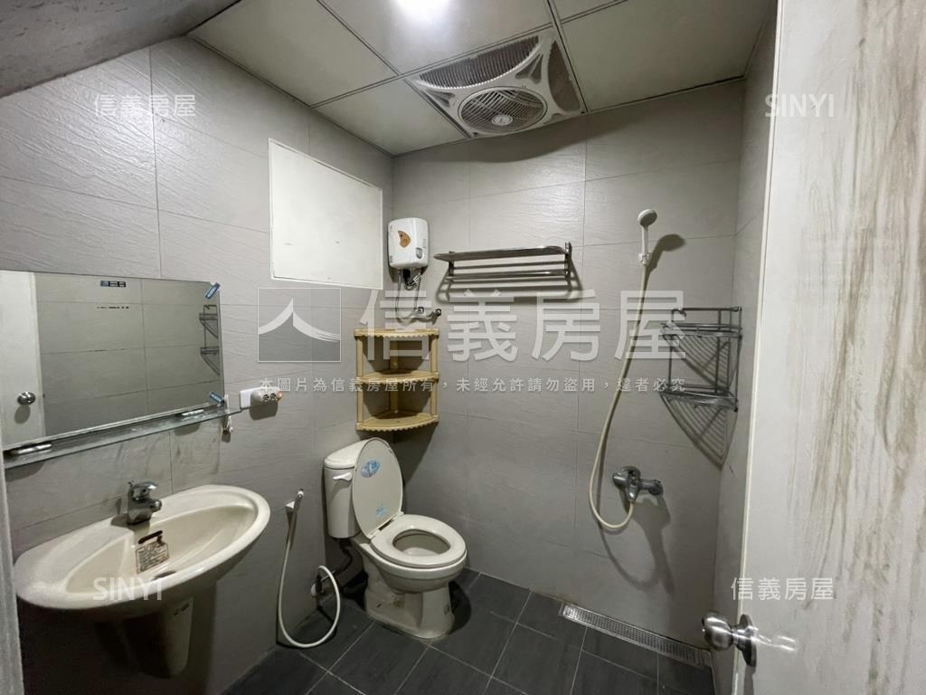 大降價！整棟透套近一中房屋室內格局與周邊環境