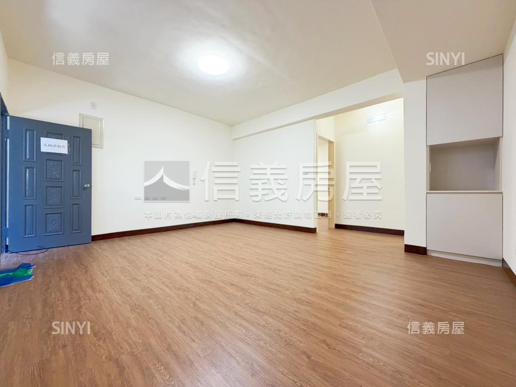 秀朗捷運站美妝三樓房屋室內格局與周邊環境