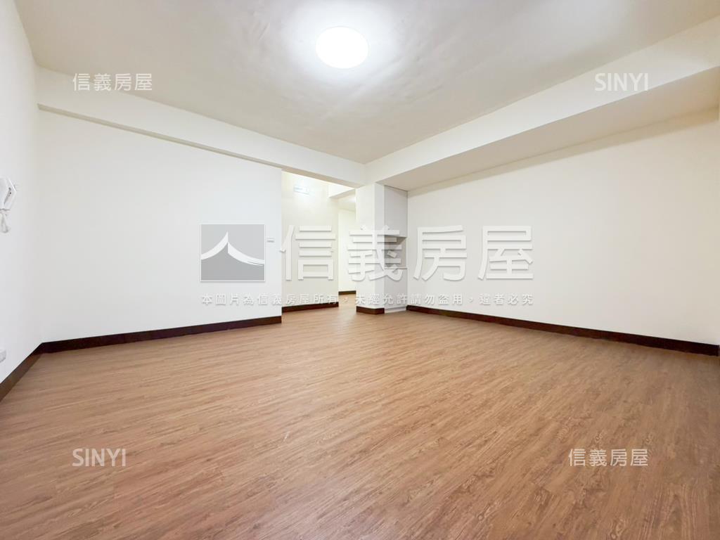 秀朗捷運站美妝三樓房屋室內格局與周邊環境