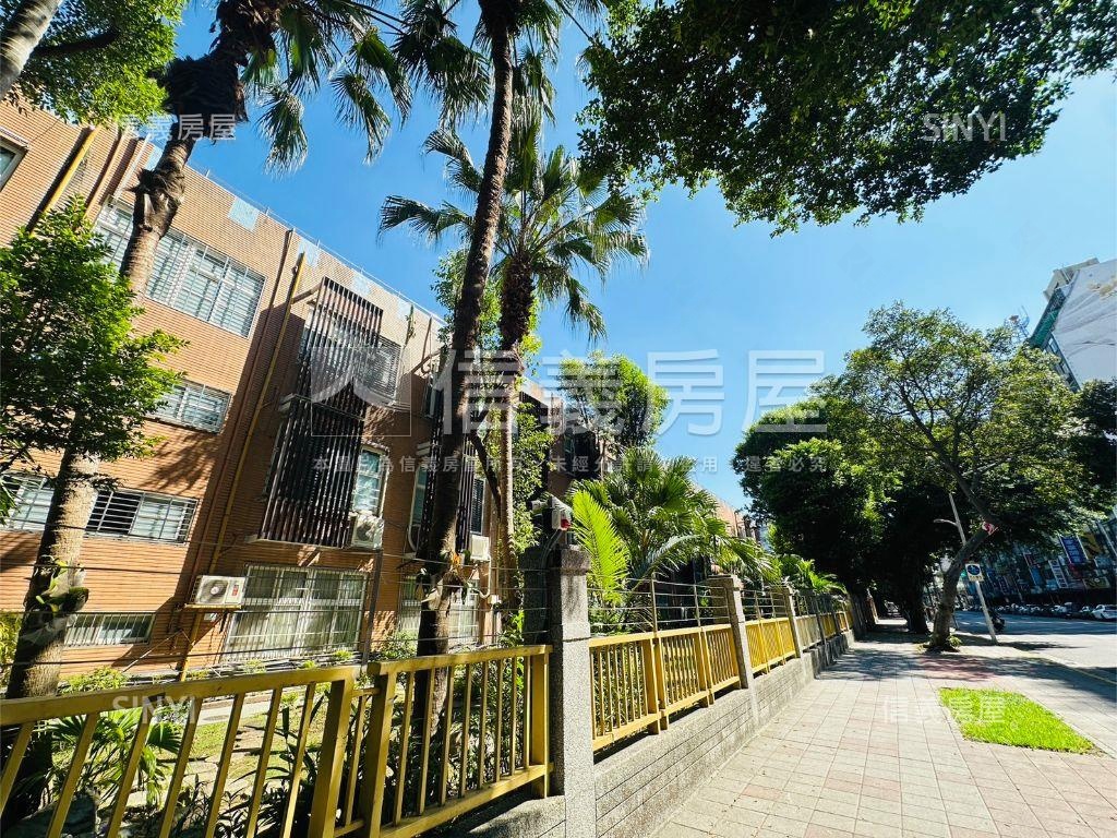 新☆捷運松江南京電梯三房房屋室內格局與周邊環境