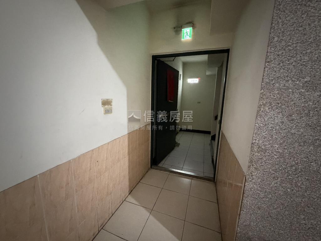 中國龍。收租套房２Ａ房屋室內格局與周邊環境