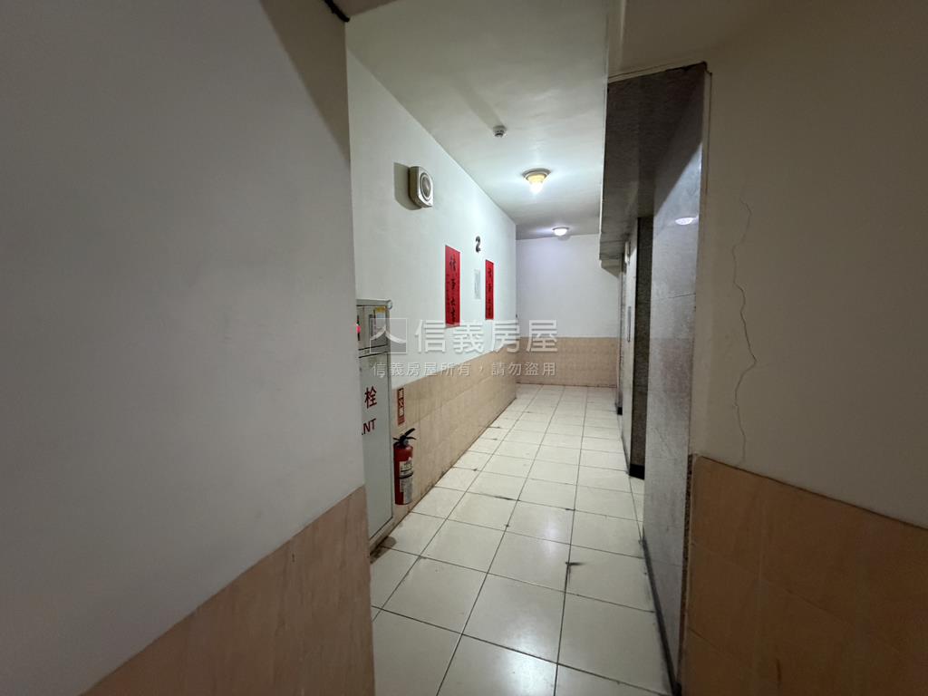 中國龍。收租套房２Ａ房屋室內格局與周邊環境