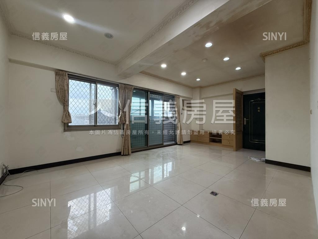 光華國小高樓電梯大三房房屋室內格局與周邊環境