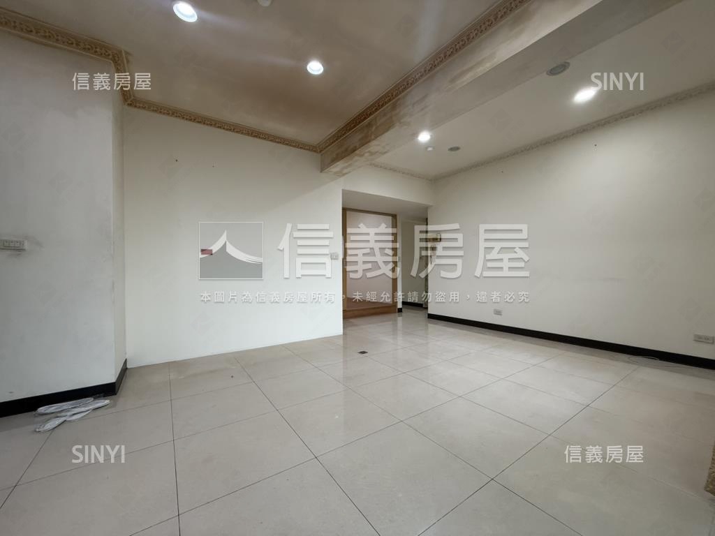 光華國小高樓電梯大三房房屋室內格局與周邊環境