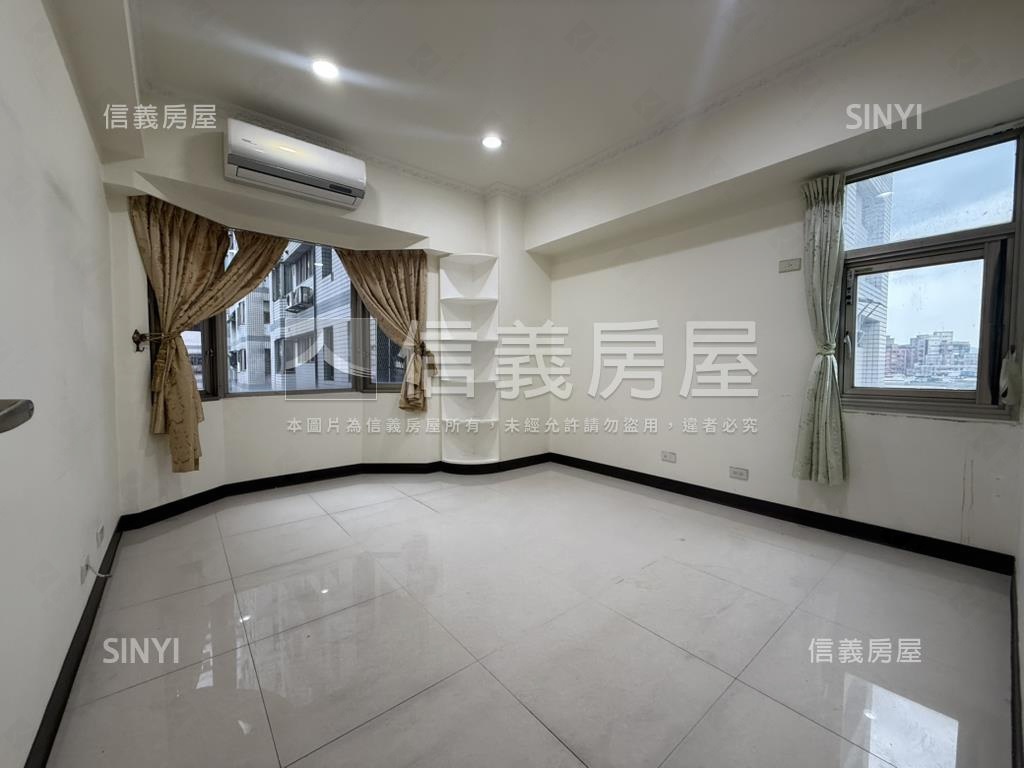 光華國小高樓電梯大三房房屋室內格局與周邊環境