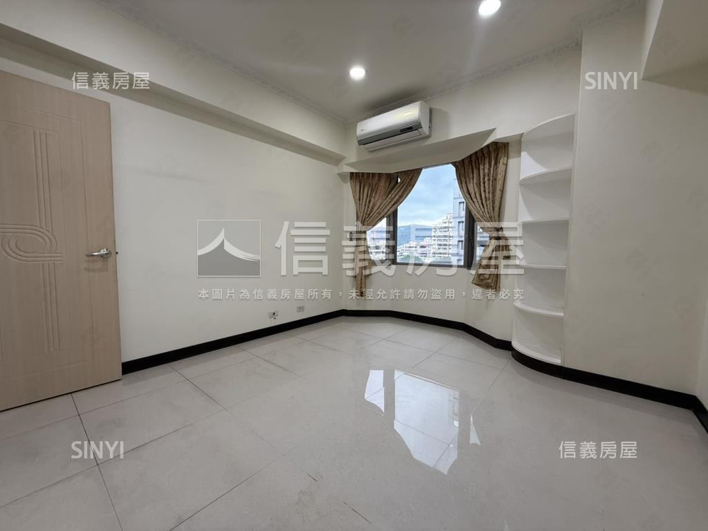 光華國小高樓電梯大三房房屋室內格局與周邊環境