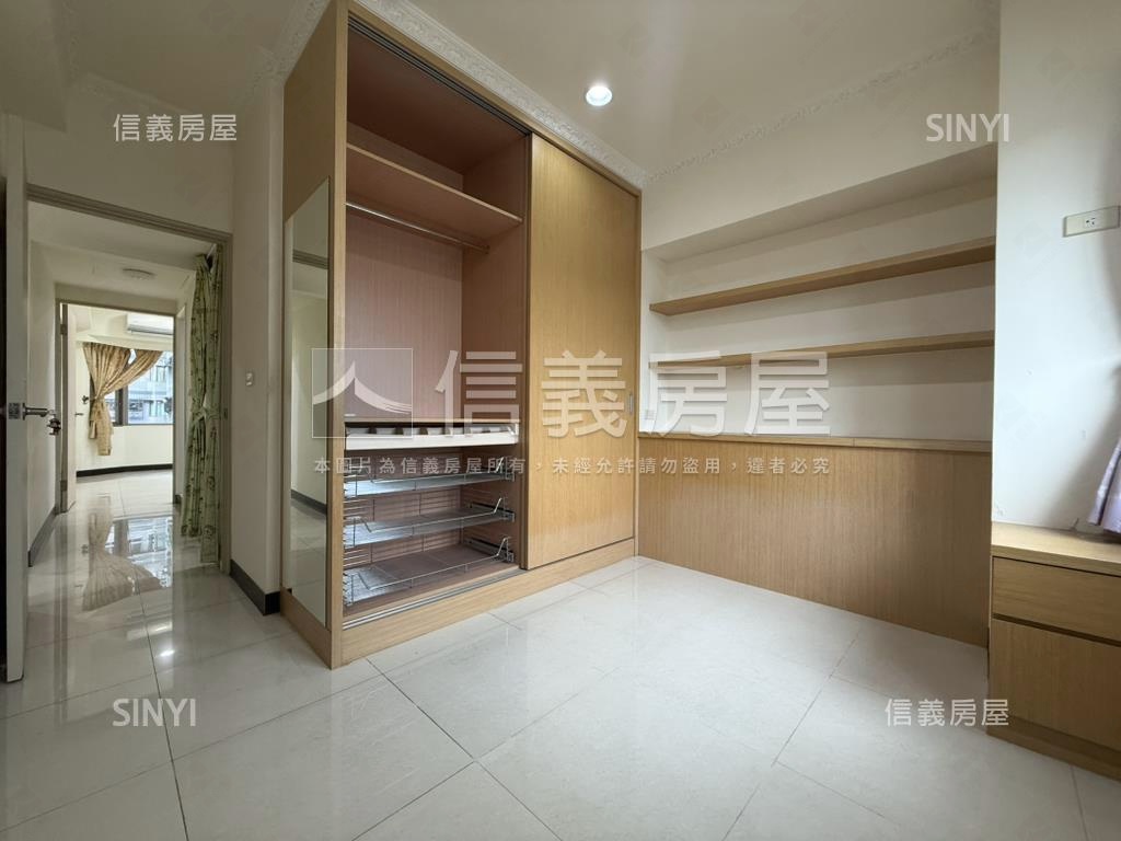 光華國小高樓電梯大三房房屋室內格局與周邊環境