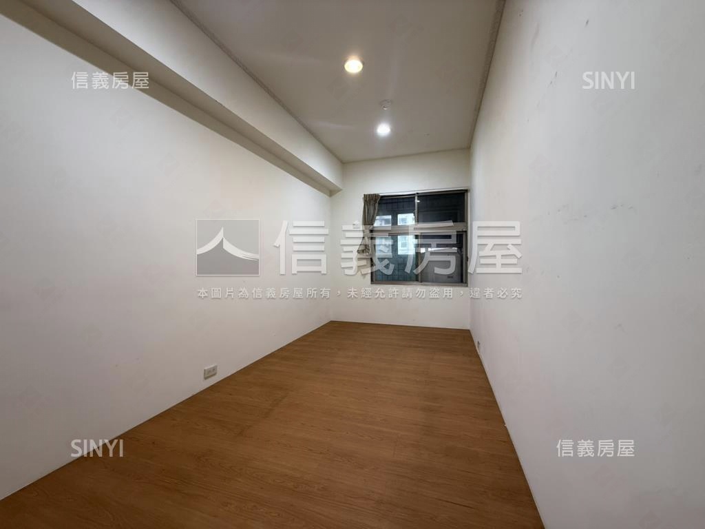 光華國小高樓電梯大三房房屋室內格局與周邊環境
