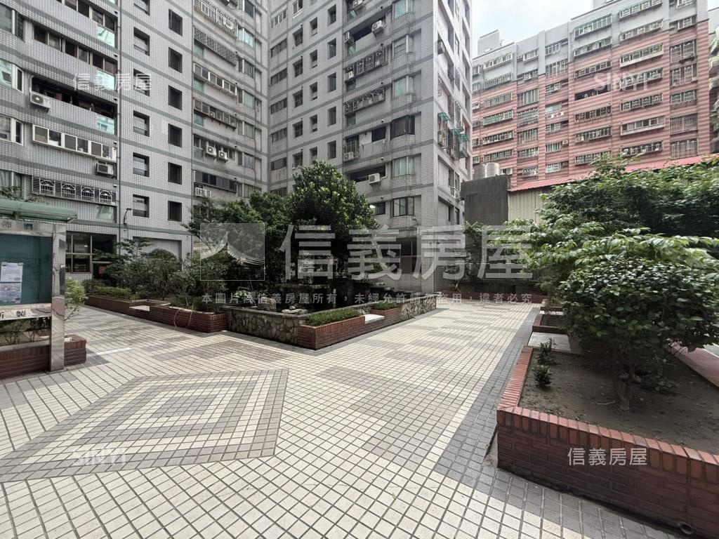 光華國小高樓電梯大三房房屋室內格局與周邊環境