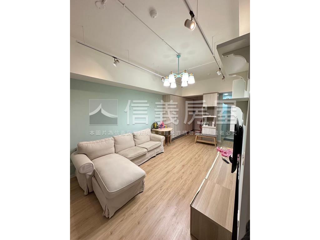 小品川邊間２房＋坡平車位房屋室內格局與周邊環境