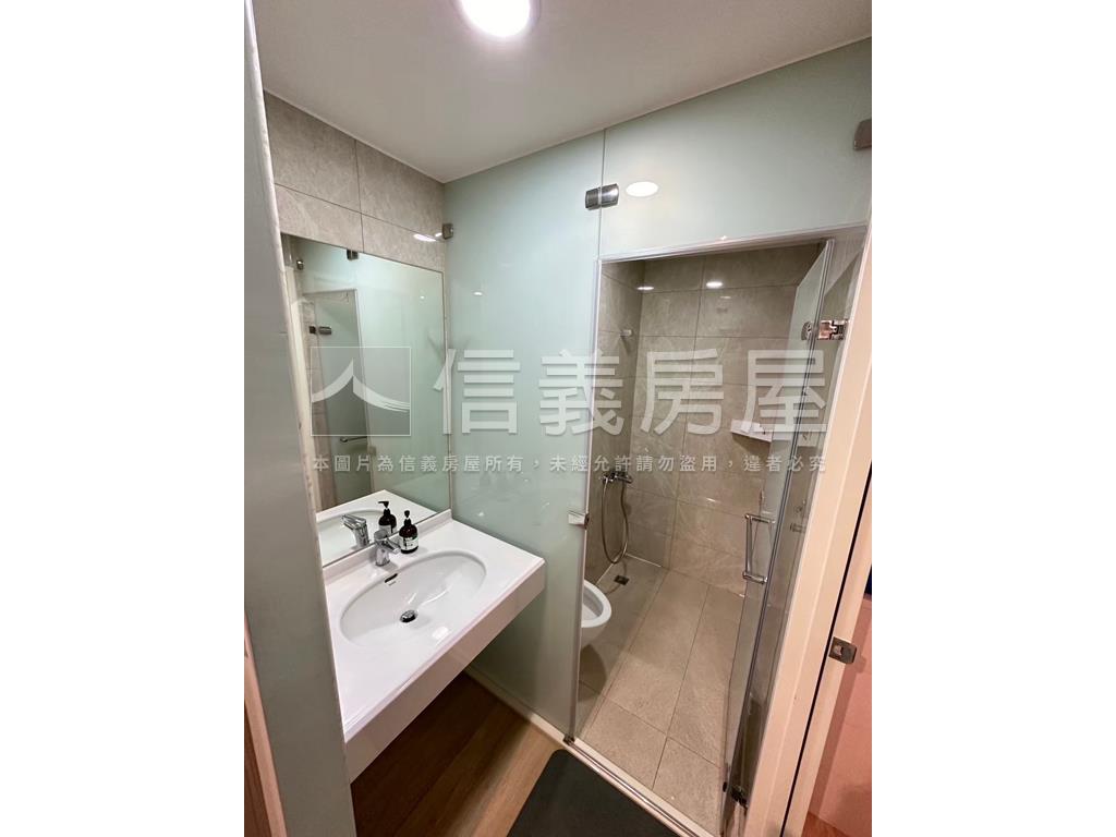 小品川邊間２房＋坡平車位房屋室內格局與周邊環境