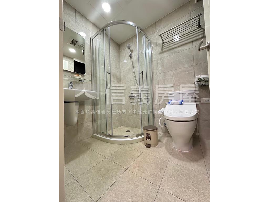 小品川邊間２房＋坡平車位房屋室內格局與周邊環境