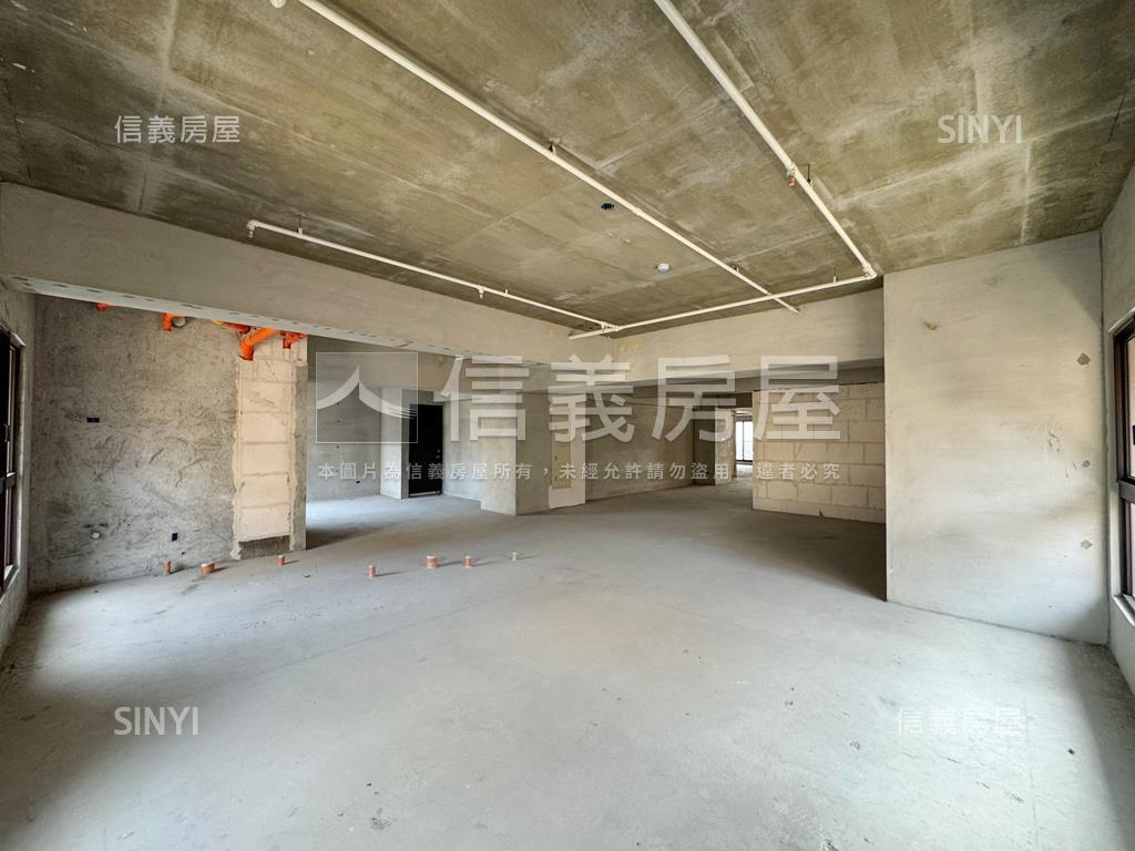 農十六‧國王城堡Ａ１豪邸房屋室內格局與周邊環境