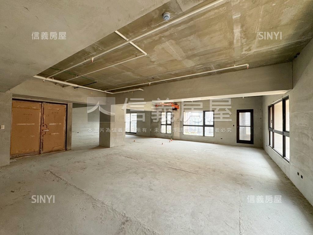 農十六‧國王城堡Ａ１豪邸房屋室內格局與周邊環境