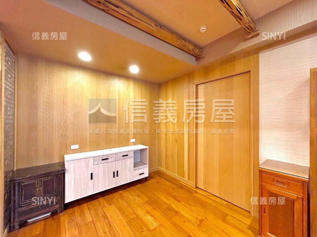 近東園培英實木裝潢美屋房屋室內格局與周邊環境