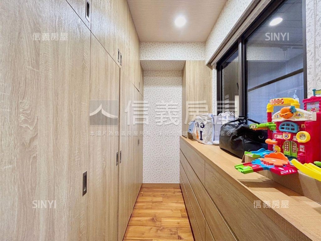 近東園培英實木裝潢美屋房屋室內格局與周邊環境