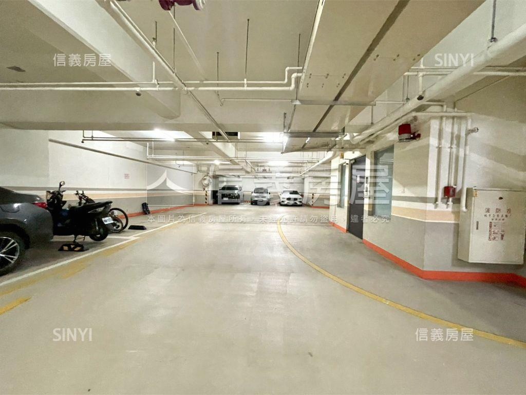 左營漢神ＤＣ兩房平車房屋室內格局與周邊環境