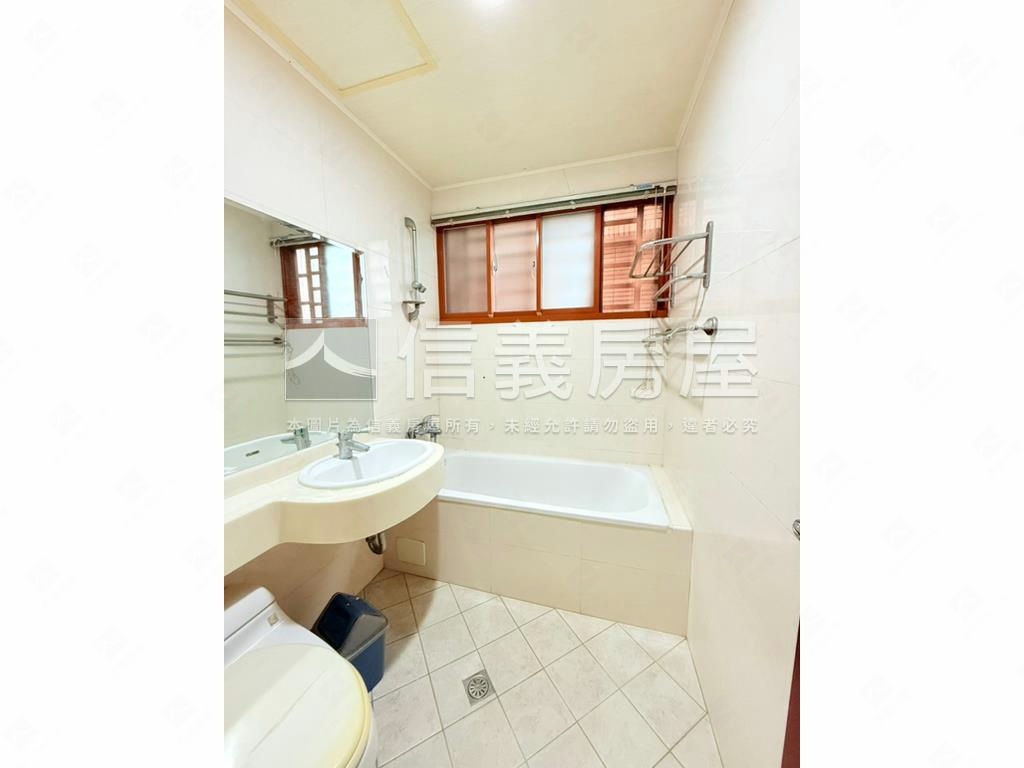 十方雲集外棟採光溫馨三房房屋室內格局與周邊環境