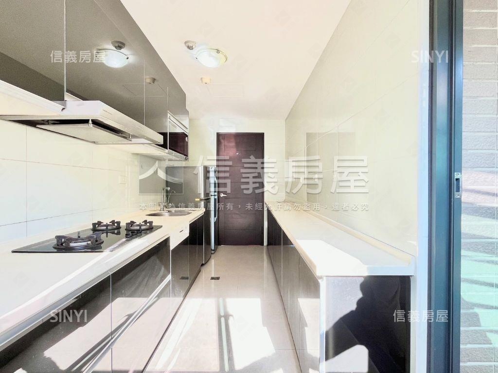 【一八行館】校園景觀４房房屋室內格局與周邊環境