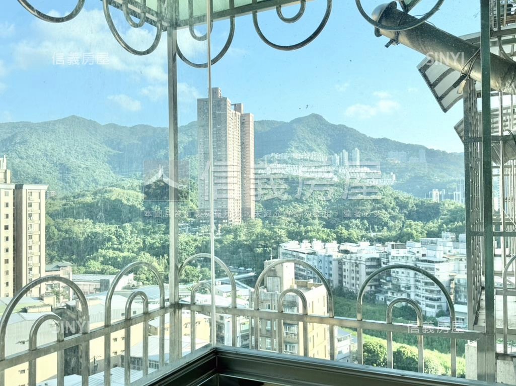 茄苳華城Ａ棟山景房屋室內格局與周邊環境