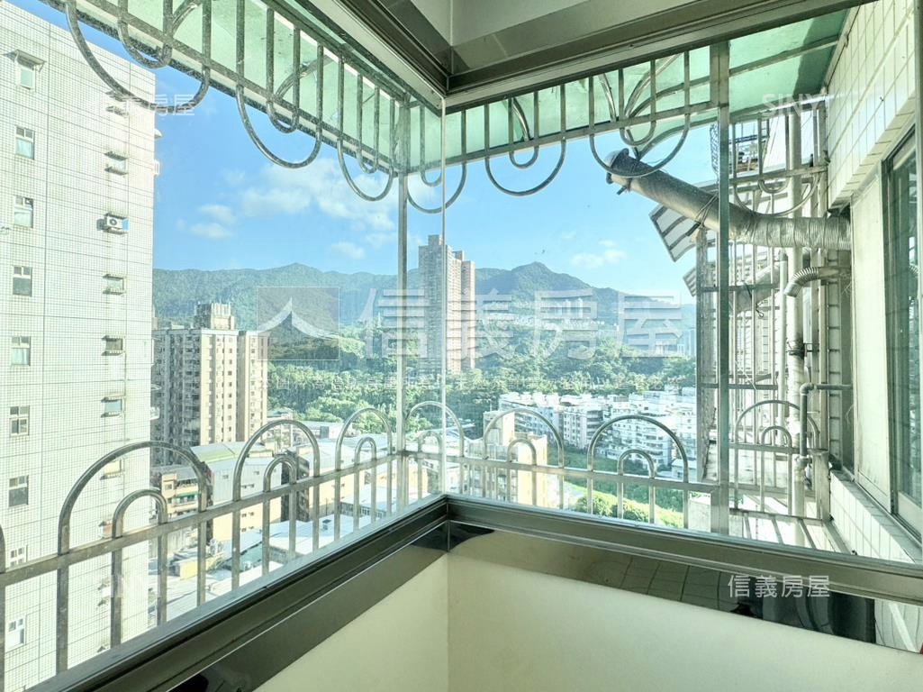 茄苳華城Ａ棟山景房屋室內格局與周邊環境