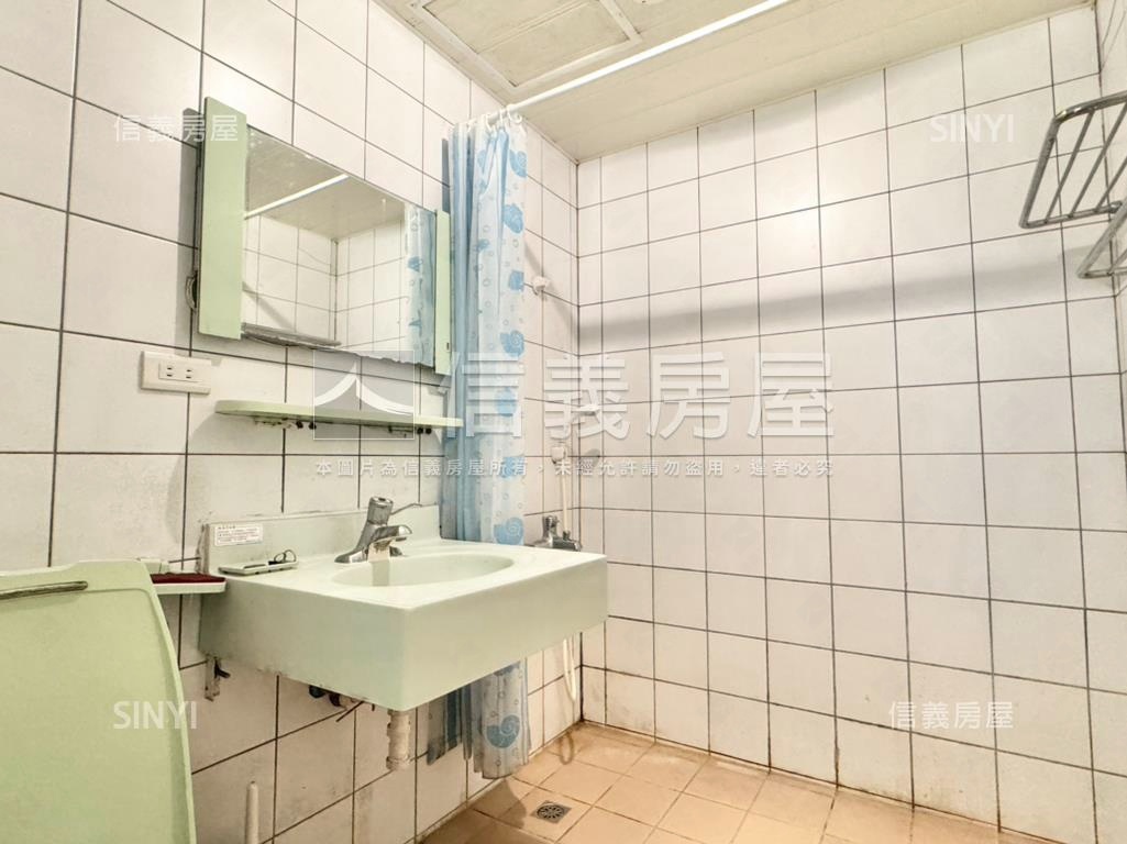 茄苳華城Ａ棟山景房屋室內格局與周邊環境