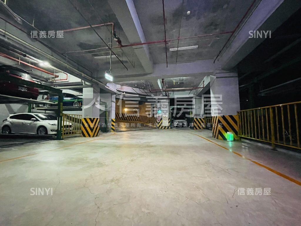 稀有力霸．獨立產權車位房屋室內格局與周邊環境