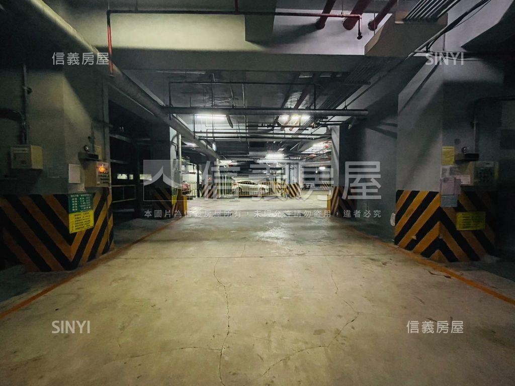 稀有力霸．獨立產權車位房屋室內格局與周邊環境