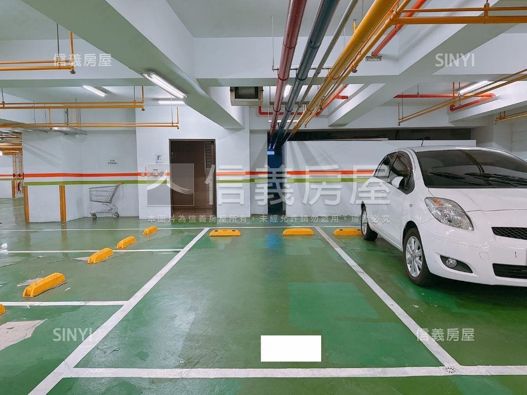 愛河首排水悅四房平車房屋室內格局與周邊環境