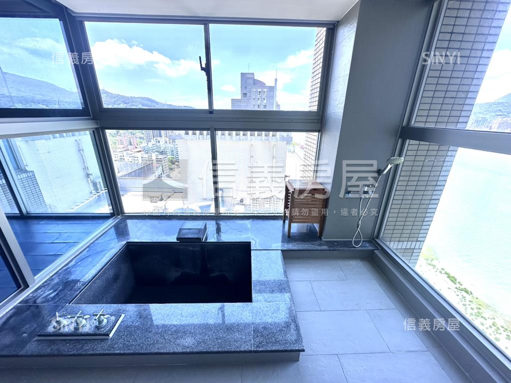 天泉高樓河岸景觀溫泉屋房屋室內格局與周邊環境