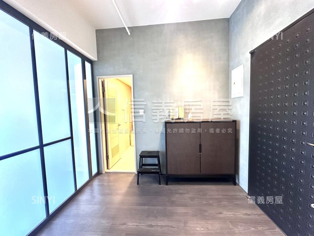 天泉高樓河岸景觀溫泉屋房屋室內格局與周邊環境
