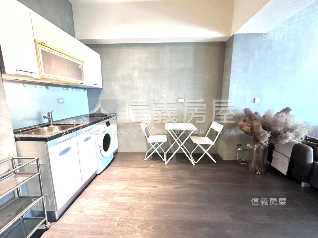 天泉高樓河岸景觀溫泉屋房屋室內格局與周邊環境