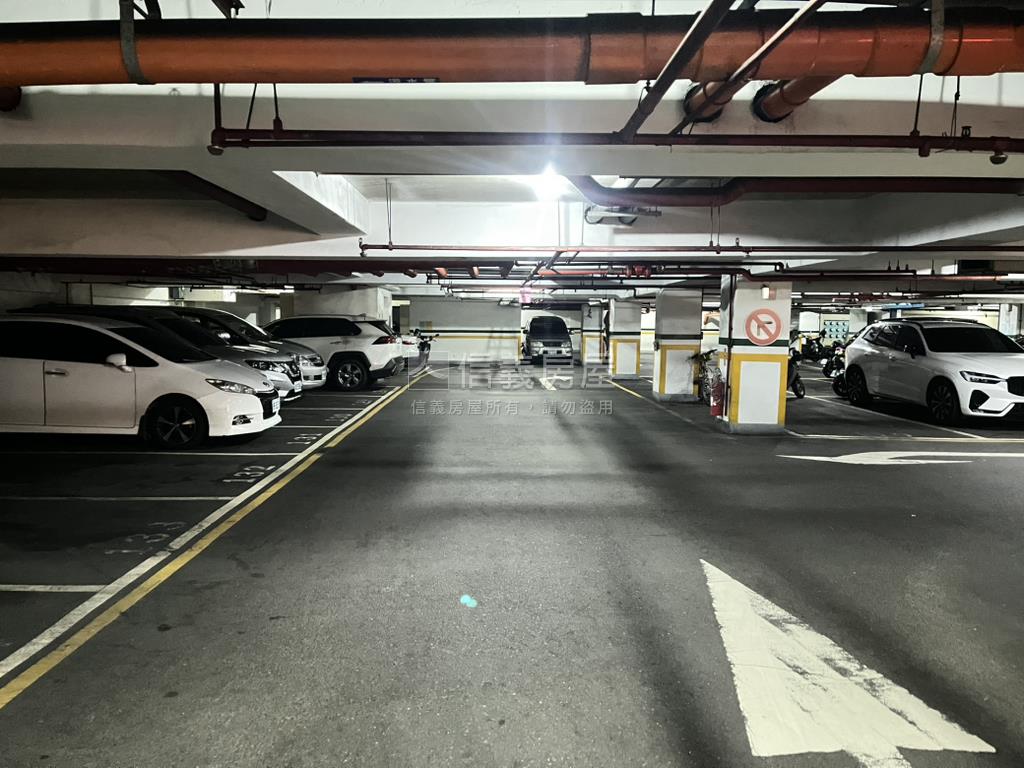 碧瑤Ｃ區大平車位房屋室內格局與周邊環境