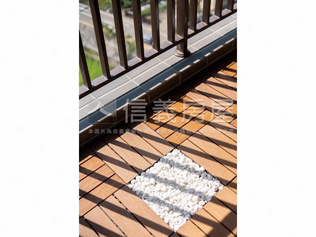 客運園區成屋三房坡平車位房屋室內格局與周邊環境